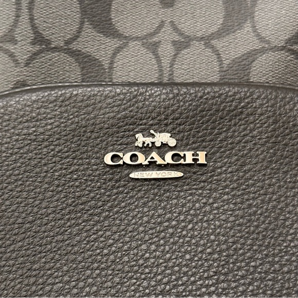 Coach Court Backpack In Signature Canvas Black - Picture 6 of 14